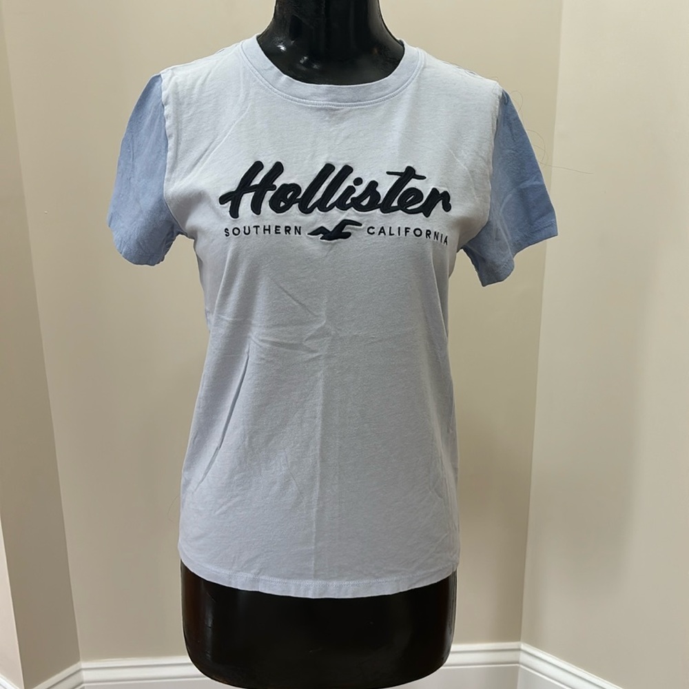 Women’s Blue Hollister T-Shirt